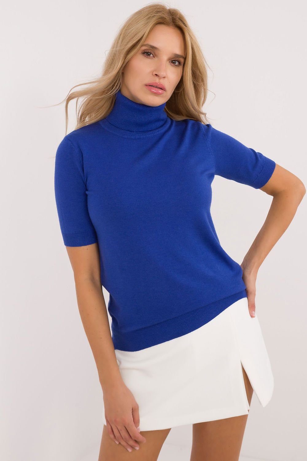 Short sleeve sweater